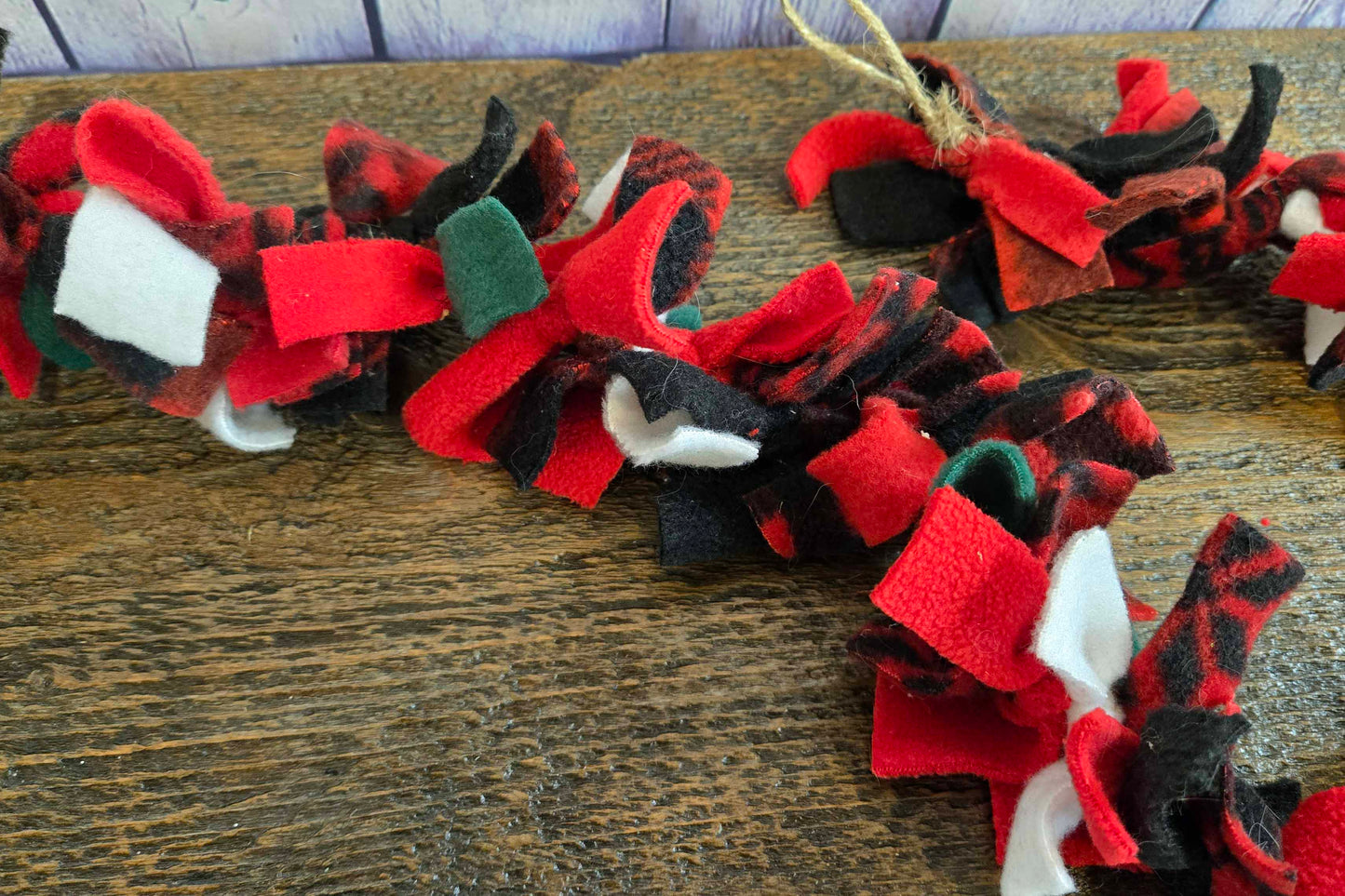 5ft Farmhouse Fleece Rag Garland | Red, Black, Green and White Buffalo Plaid Bunting | Year-Round Rustic Home Decor | Mantle & Wall Accent