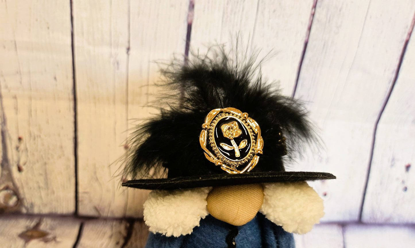 Granny Matilda Gnome Home Doll Decoration