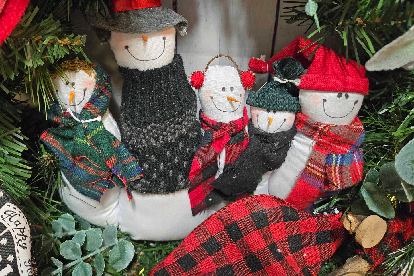 Blizzard Bunch Snowman Wreath