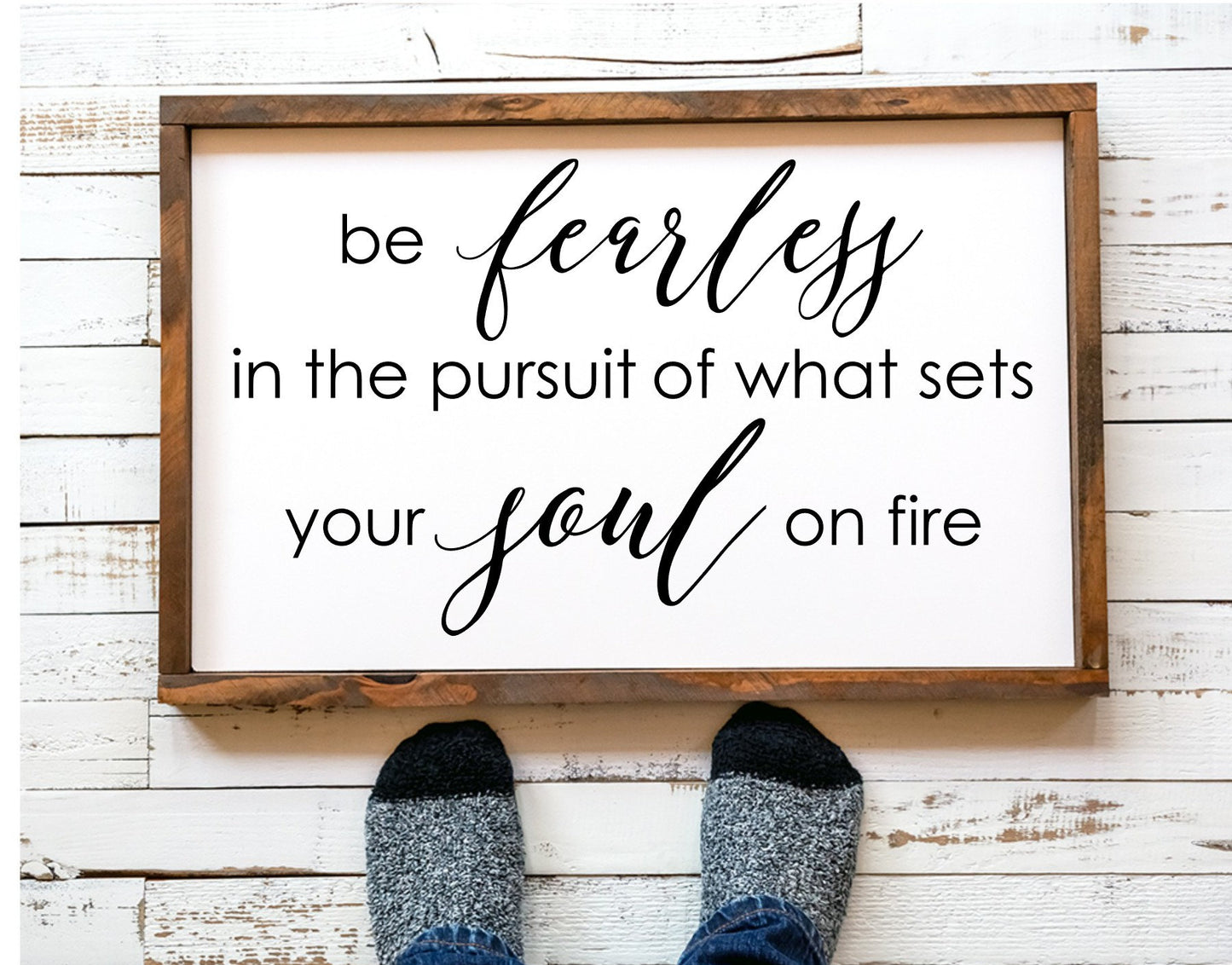 "Be Fearless" Inspirational Wood Sign – Soul on Fire Quote Art – Motivational Wall Decor for Office, Dorm, or Nursery – Handcrafted Gift for Grads & Dreamers